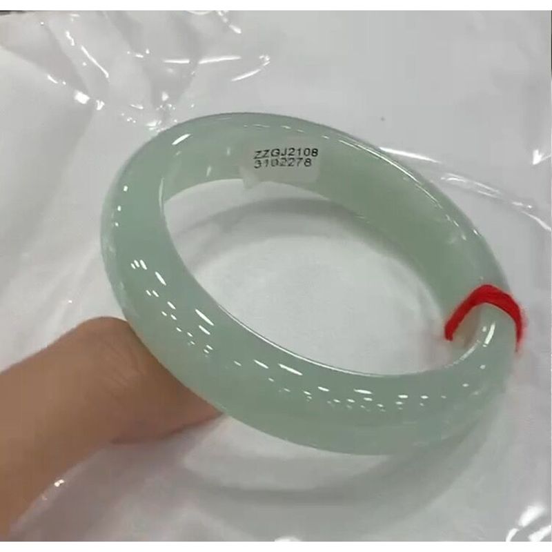 Pulsera de jadeíta natural de  - Lighting reseña y precio