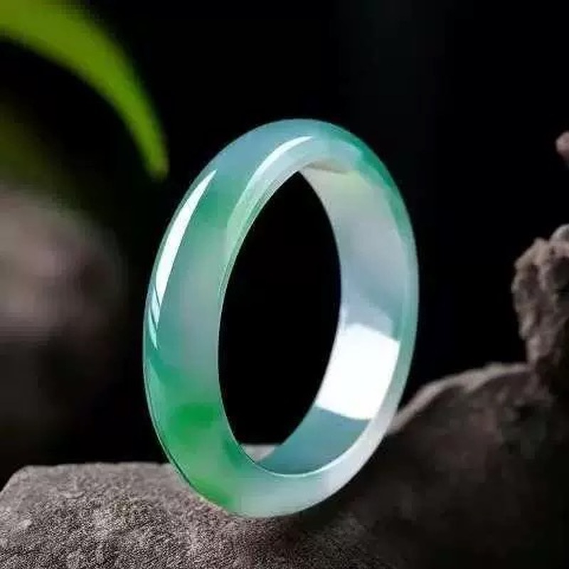 Pulsera de jadeíta de Myanmar, - Lighting reseña y precio