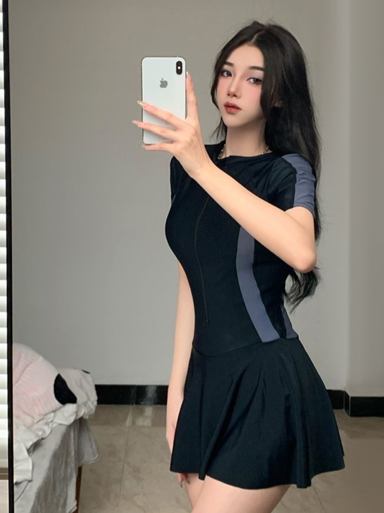 Nuevo Traje de Baño de Una Pie - Bath reseña y precio